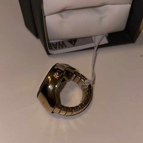 Ring Watch - Picture 2 of 5